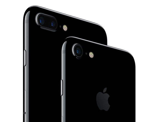 iPhones 7 and 7 Plus. Photo courtesy of Buzzfeed.