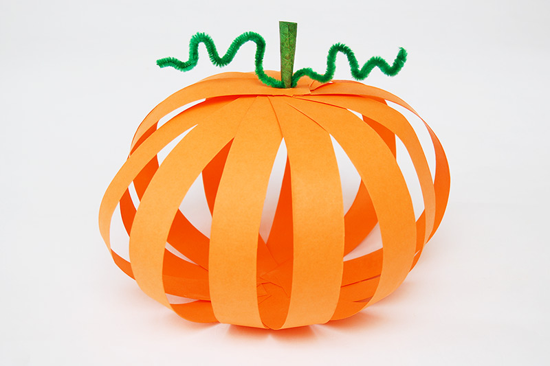 Example of a paper pumpkin craft (FirstPalette)