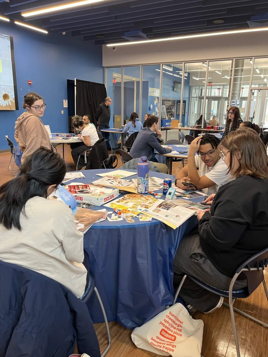 Students design their vision boards in Kessel Multi-Purpose Room. (Ronit Kapoor)